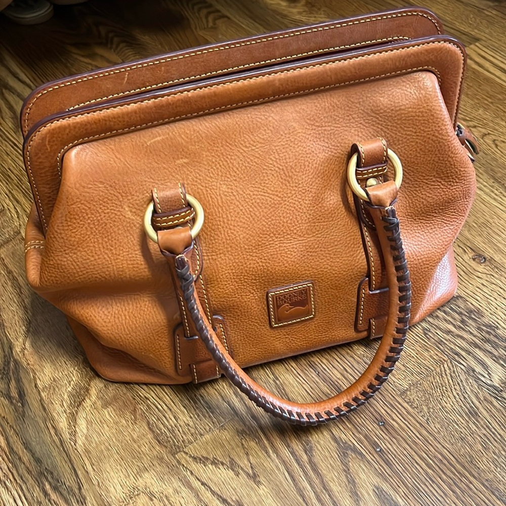 Dooney and Bourke Bag